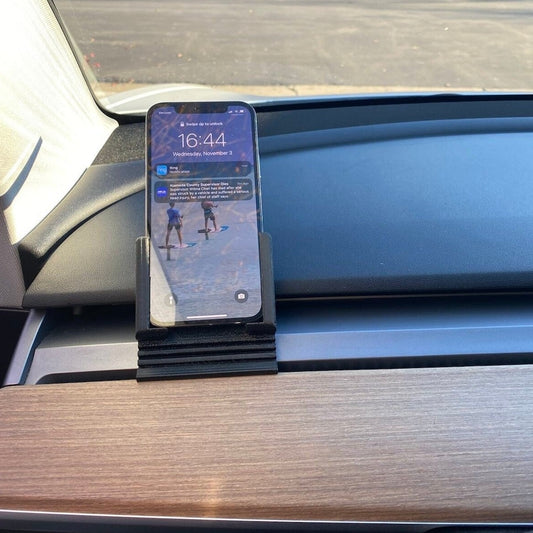 Phone mount for Tesla Model 3 or Y iPhone 12 Pro or 13 Pro - Tesla Accessory