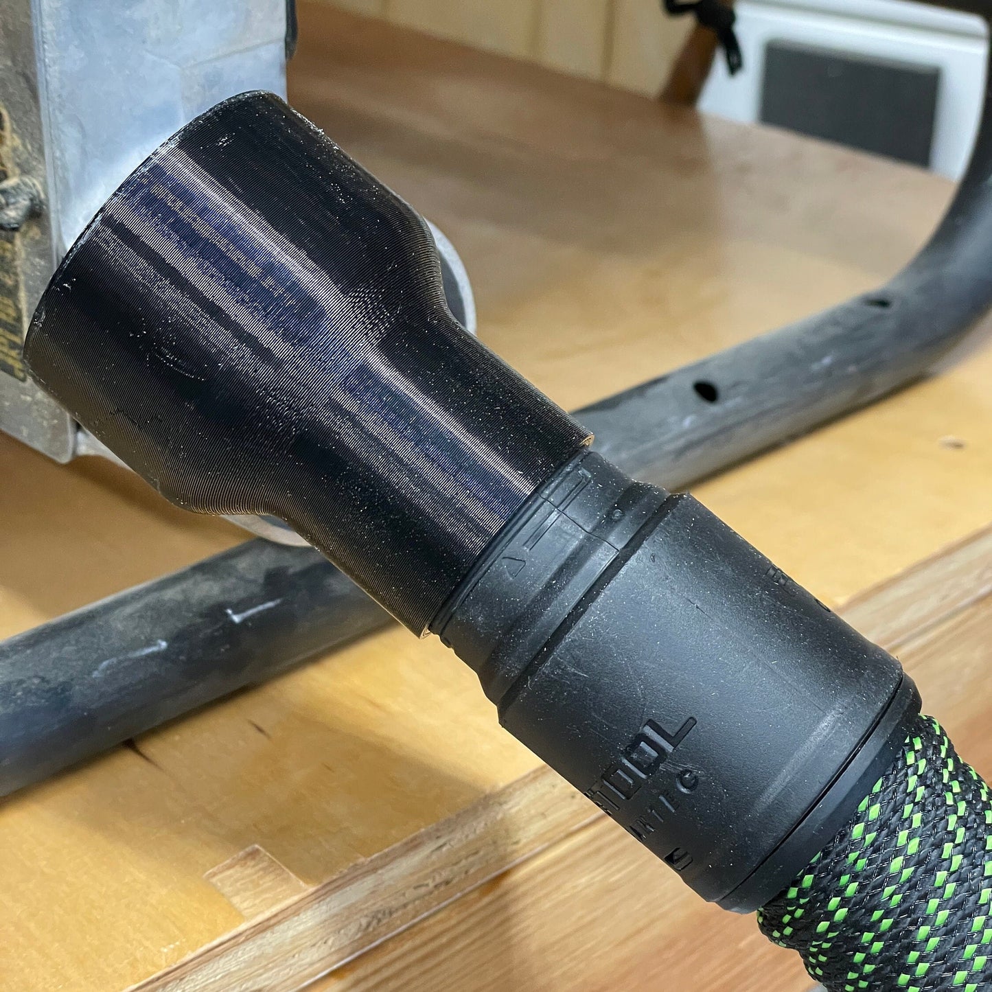 Dewalt Table Saw 2 1/4 inch to Festool/Ridgid/ShopVac/Craftsman Hose Adapter